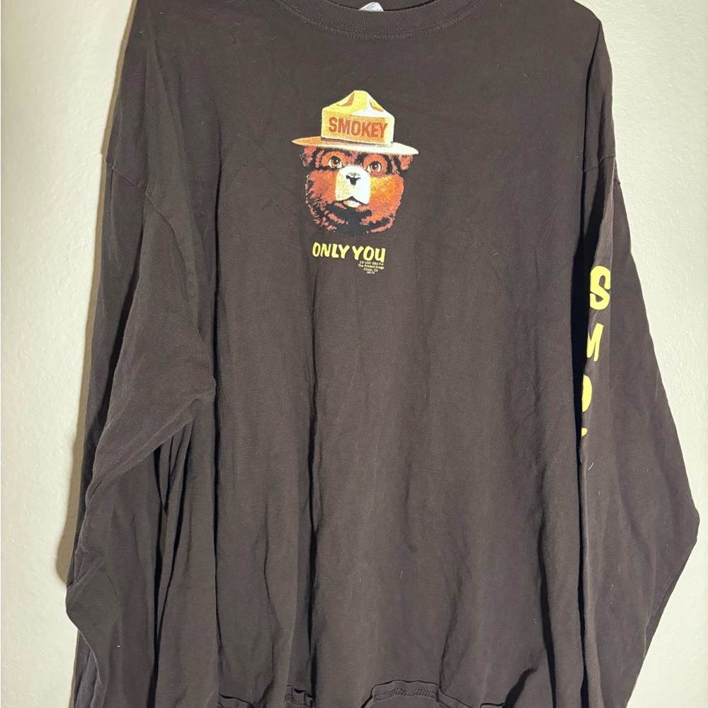 Gildan Black Long Sleeve Tee with Smokey Bear Graphic